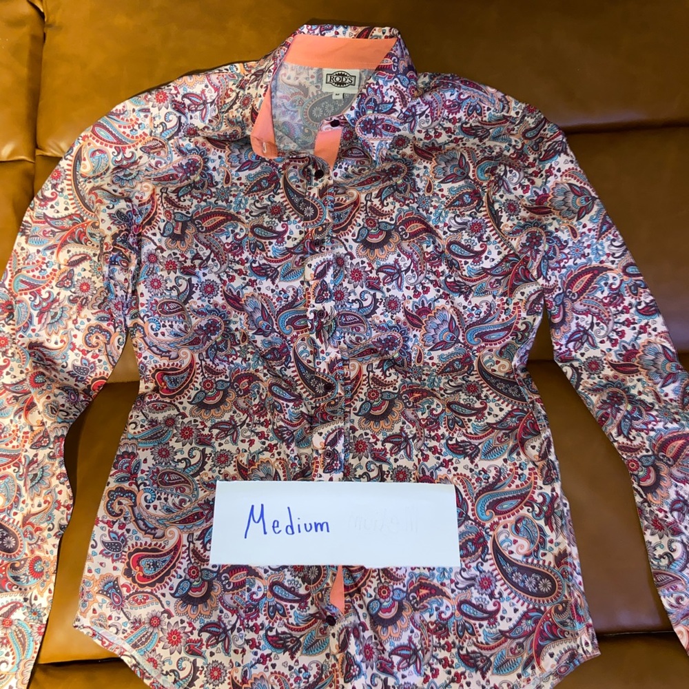 Women’s floral long sleeve button up